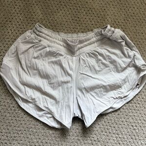 Lululemon Hotty Hot Shorts - White